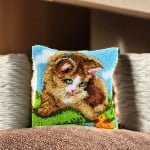 coussin-canevas-chat-ancien-1