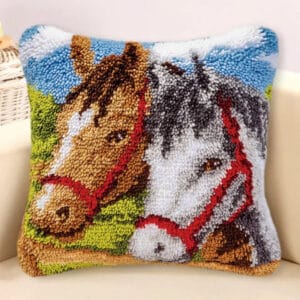 coussin-canevas-cheval-2