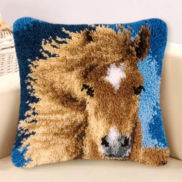 coussin-canevas-cheval-3