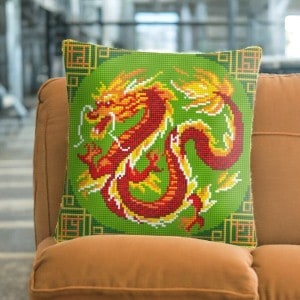 coussin-canevas-dragon-2