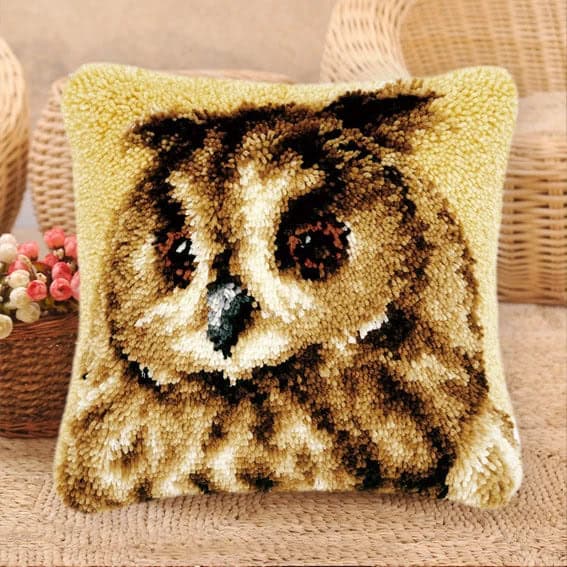 coussin-canevas-hibou-3