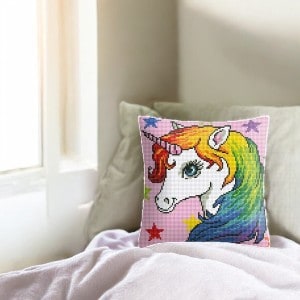 coussin-canevas-licorne-1