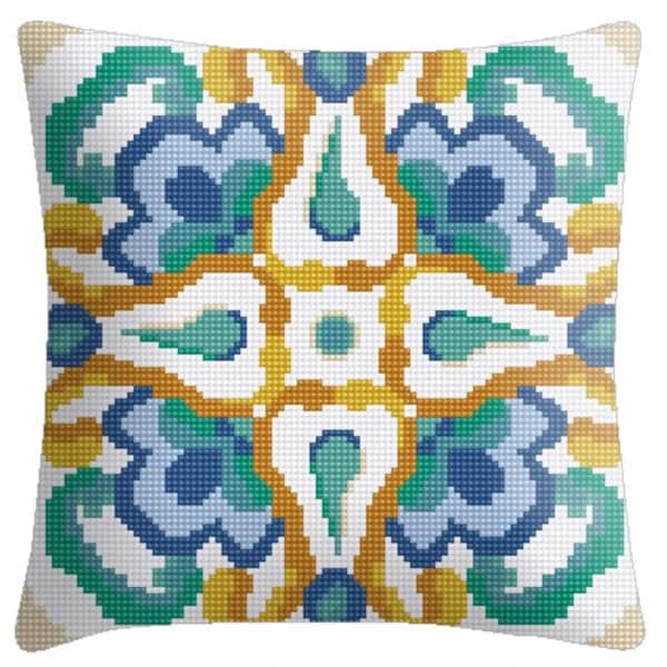 coussin-canevas-mosaique-2