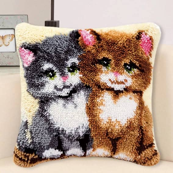 coussins-canevas-animaux-3
